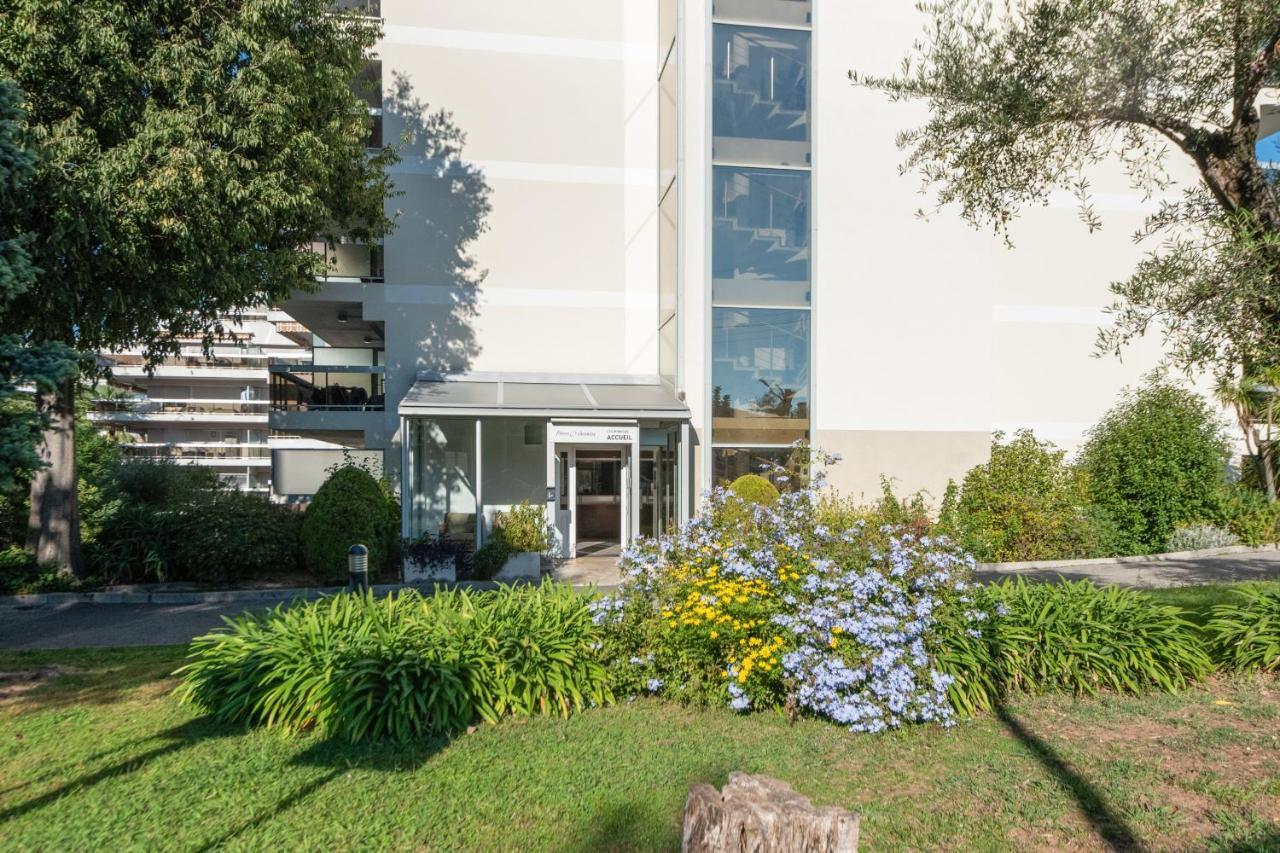 Residence Pierre & Vacances La Rostagne Жуан-Ле-Пин Екстериор снимка