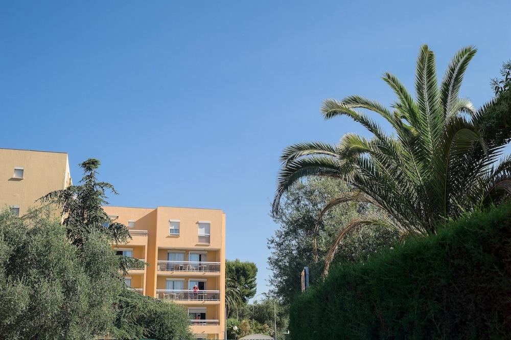 Residence Pierre & Vacances La Rostagne Жуан-Ле-Пин Екстериор снимка