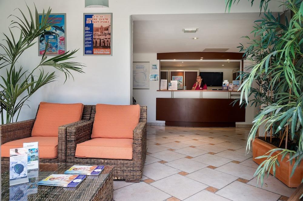 Residence Pierre & Vacances La Rostagne Жуан-Ле-Пин Екстериор снимка