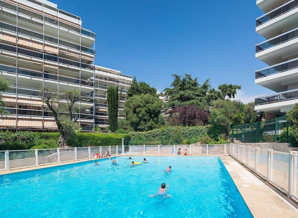 Residence Pierre & Vacances La Rostagne Жуан-Ле-Пин Екстериор снимка